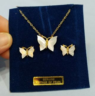 Demi Parure Mother Of Pearl Butterfly Necklace And Stud Earrings Gold Tone