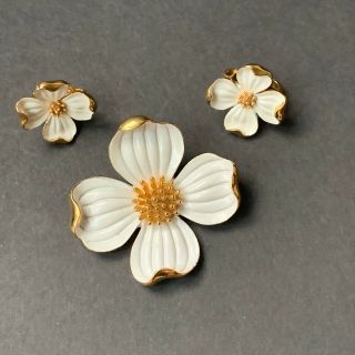 Crowntrifari Dogwood Blossom Flower Brooch Earrings Set Gold Tone White Enamel