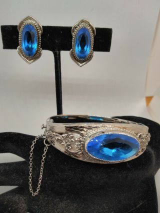 Vintage Whiting & Davis Co Hinged Bangle Bracelet And Earring Set
