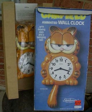 Garfield The Cat Animated Wall Clock By Sunbeam Tail & Eyes Move