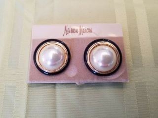 Vintage Christian Dior Round Clip - On Earrings Pearl W/ Black & Gold Tone Guc