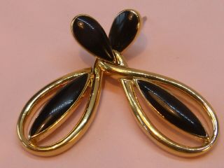 Trifari Signed Vintage Goldtone And Black Stone Drop Earrings Fro Pierced Ears