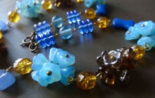 Art Deco 30s Style Blue Amber Czech Glass Flower Bead Wired Necklace - A416