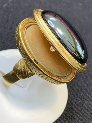 Vintage Avon Perfume Scent Adjustable Poison Ring Gold Tone Hematite Size 8 - 9 2