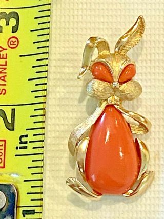 Vintage Trifari Gold Tone Pink Jelly Belly Bunny Rabbit Brooch Pin