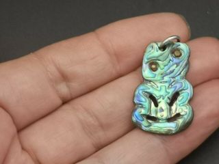 Vintage Zealand sterling silver Paua abalone carved tiki pendant fob charm 2
