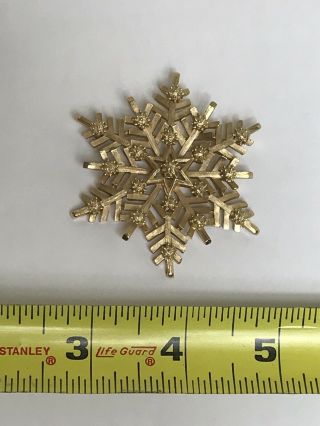 Vintage Crown Trifari Snowflake Pin Brooch Figural Christmas Winter Gold Tone