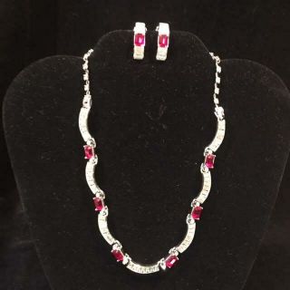 Vintage Leru Red And Clear Rhinestone Necklace With Matching Clip Earrings