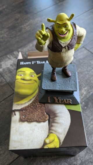 Collectors Rare Dreamworks Shrek Statue Figurine Anniversary