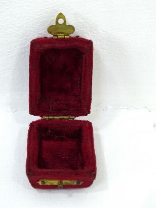 Antique Vintage Velvet Jewellery Ring Box