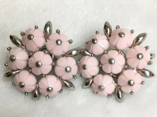 Vintage Crown Trifari Pink Flower Bouquet Silver Tone Clip On Earrings 1”