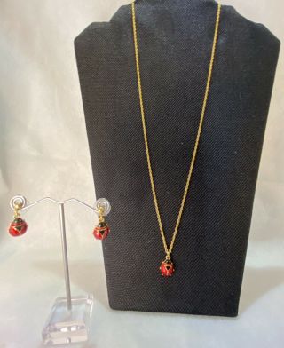 Vintage Gold Tone Necklace With Enamel Black Red Lady Bug Pendant And Earrings