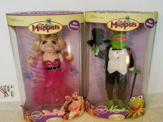 2006 The Muppets Kermit The Frog & Miss Piggy 12 " Porcelain Dolls Brass Key