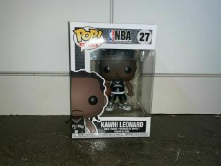 Funko Pop Nba: Kawhi Leonard - San Antonio Spurs 27