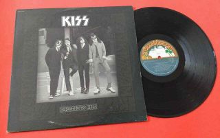 Kiss - Dressed To Kill - 12 " Lp Vinyl Record - U.  S.  Pressing - 1975