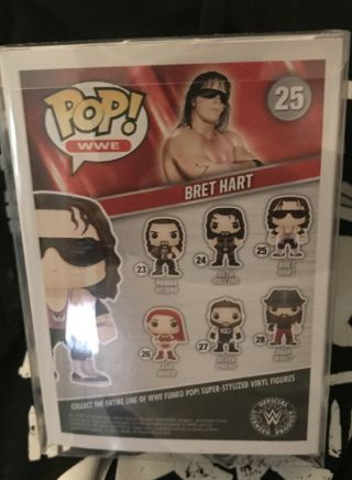 2016 Funko Pop WWE Bret Hart 25 VAULTED W/PROTECTIVE CASE AND 3