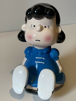 Snoopy Peanuts Charlie Brown Schmid Vintage Ceramic Music Box Figurine Lucy