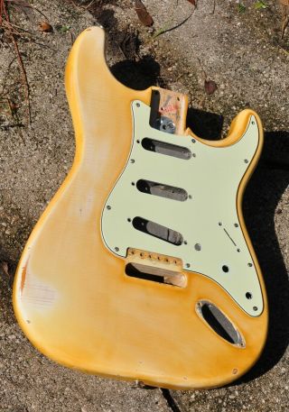 1971 - 1972 Vintage Fender Stratocaster Ash Body Olympic Oly White 1970s