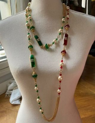 Vintage Chanel 1983 Couture Red & Green Gripoix Chain Pearl Necklace