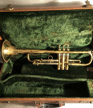 MON DEAL PLAYER HAS THEVIBE VINTAGE MARTIN COMMITTEE TRUMPET ORIG CASE 2