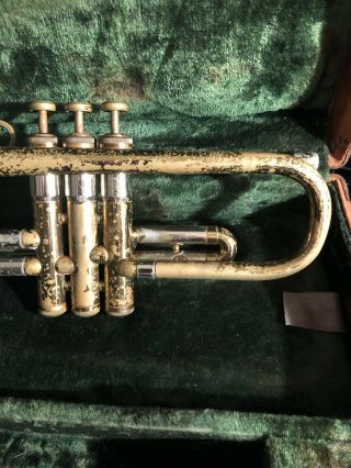 MON DEAL PLAYER HAS THEVIBE VINTAGE MARTIN COMMITTEE TRUMPET ORIG CASE 3
