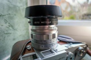 Leica Summilux 50mm F/1.  4 Vintage Pre - Asph