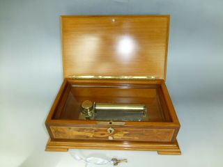 Vintage Reuge Music Box 72 / 3 Walnut Wooden Case & Locker Key (watch The Video)
