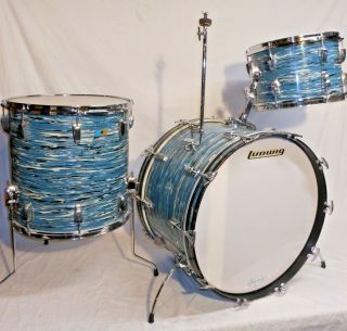 Absolutely Stunning Vintage April 17 1970 Ludwig 3 - Pc Blue Oyster Pearl Drum Set