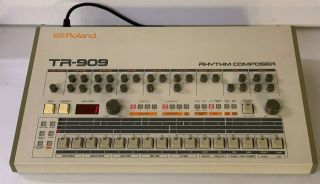 Roland Tr - 909 Vintage Rhythm Composer Analog Drum Machine In