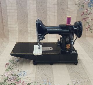 Vintage Singer Featherweight 222k Red S Sewing Machine Serviced 2 Year