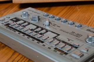 Vintage Roland TB 303 Bass Line Synthesizer 3