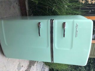 Big Chill Refrigerator - Vintage Style Unit