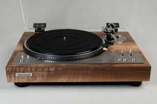 Vintage Turntable Pioneer Pl - 530 Direct Drive Full Auto Record Player.
