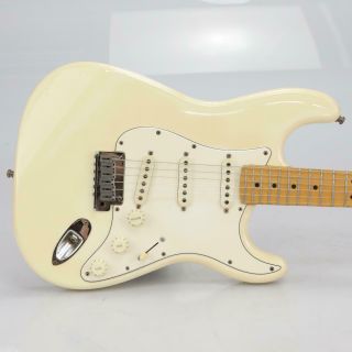 1987 Fender Stratocaster Usa Strat Electric Guitar Vintage White W/ Case 40521