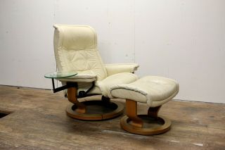 Vintage Ekornes Stressless Leather Recliner With Ottoman And Table