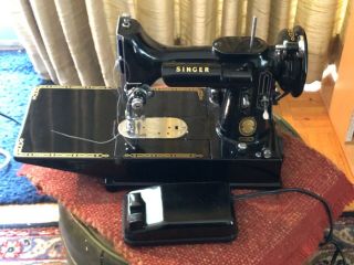 Vintage Singer 222k Featherweight Sewing Machine
