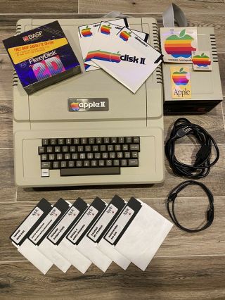 Vintage Apple Ii Computer A2s1 With 5.  25” Drive & Great