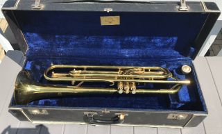 Vintage Getzen 300 Bb Bass Trumpet Marching Trombone Lb 25 1/2” Long 6 1/4” Bell