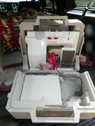 Vintage Bernina 930 Electronic Sewing Machine