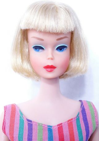 Spectacular Vintage Long Hair High Color Blonde American Girl Barbie Doll 2
