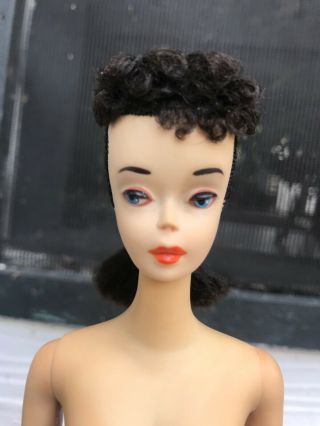 Gorgeous 3 Brunette Vintage Ponytail Barbie Doll - Mattel. 2