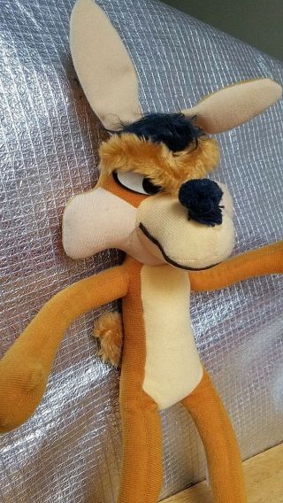 VINTAGE 1971 WARNER BROS.  CHARACTERS BY MIGHTY STAR WILE E.  COYOTE BENDY PLUSH 3