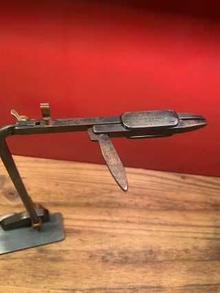 Vintage PHY.  PAUL H YOUNG Fly Tying Vise DETROIT.  1950’s.  USA 3