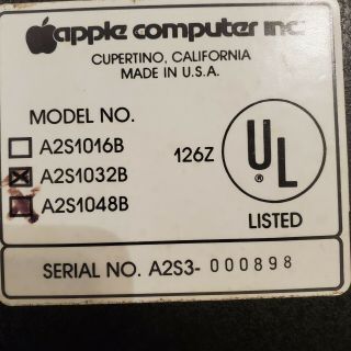 Vintage Apple II Computer Bell & Howell raised power key serial 000898 2