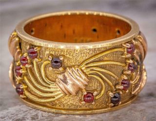 Esquisite Vintage Designer Solid 14k Gold,  Garnet Cabochon Eternity Band Ring 9g
