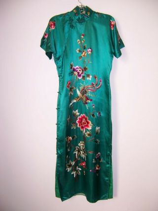 Vintage 1940s Chinese Embroidered Silk Cheongsam Dress - -