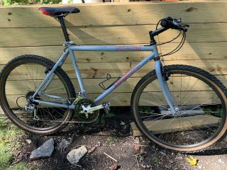 Vintage 1991 Specialized Stumpjumper Comp - 19”,  Shimano Xt,  Extra Set Of Wheels