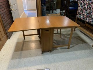Vintage Mid Century Modern Drop Leaf Table With 4 Folding Chairs