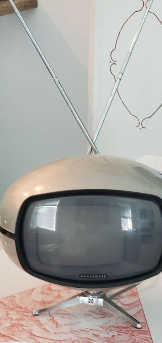 Vintage 1971 Panasonic Orbitel Tr - 005 Space Age Helmet Tv Great