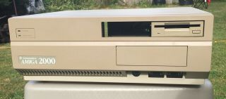 Vintage Commodore Amiga 2000 Computer Ntsc